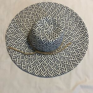 Old Country Road floppy sun hat adjustable